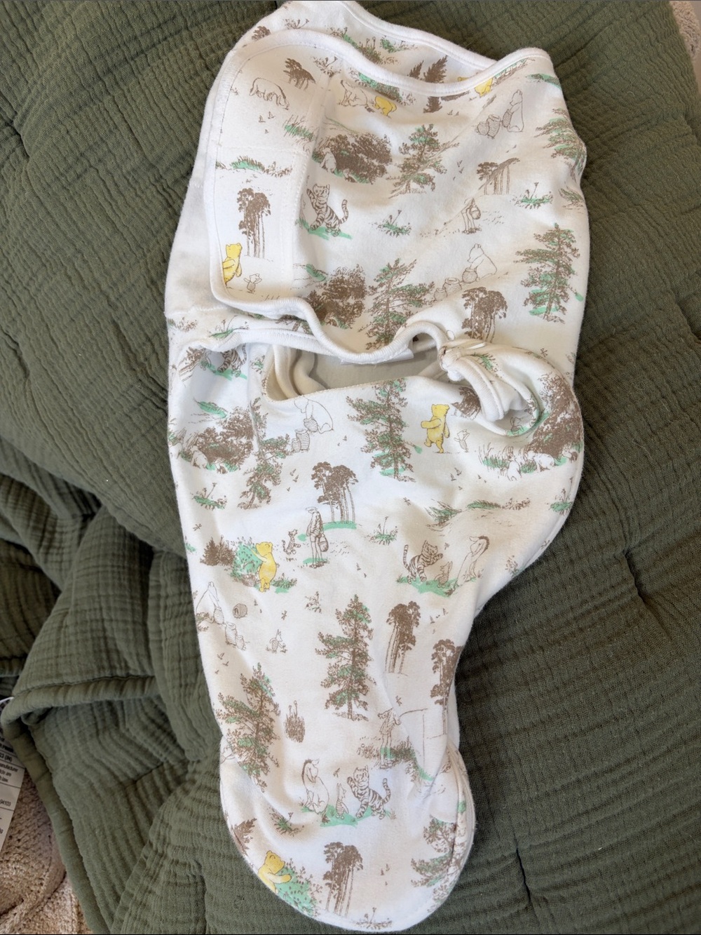 Winnie the Pooh swaddle 0-3 months